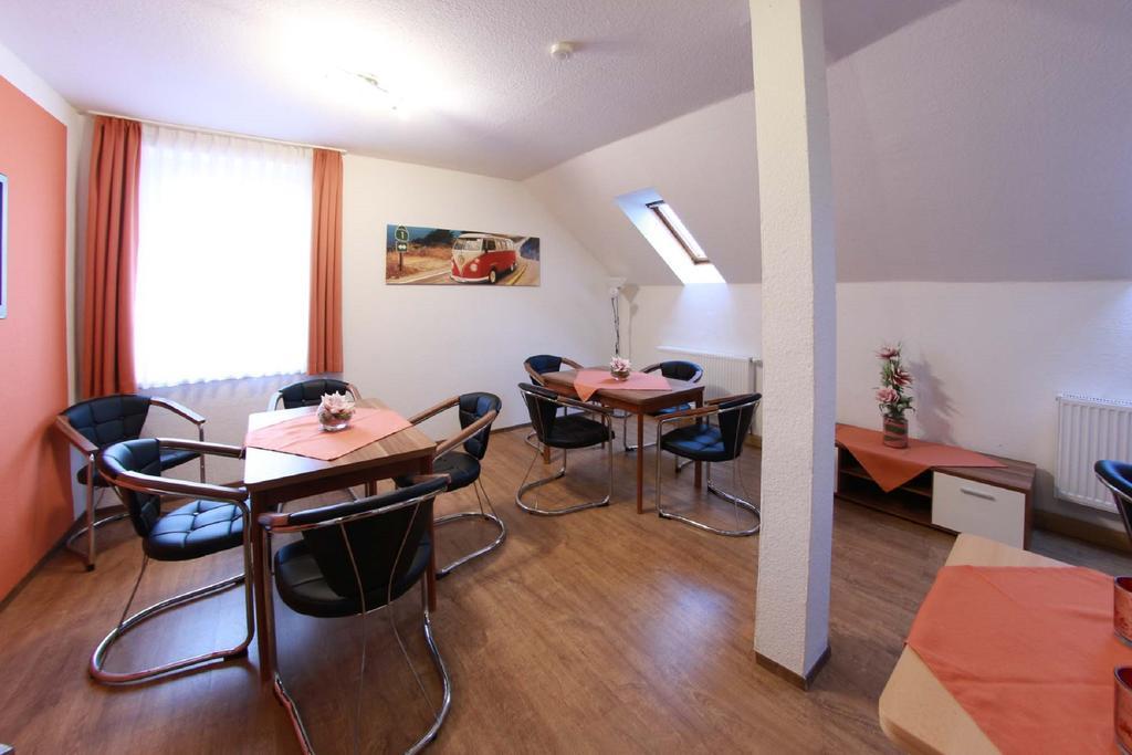 Pension Am Ostbahnhof 고타 외부 사진